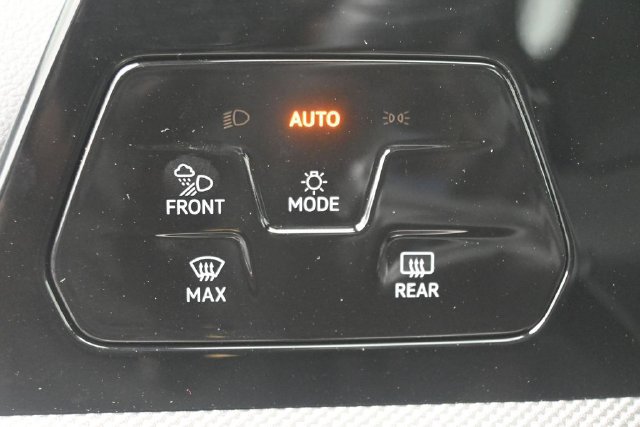 Used 2026 Volkswagen Golf AWD/4WD image 21