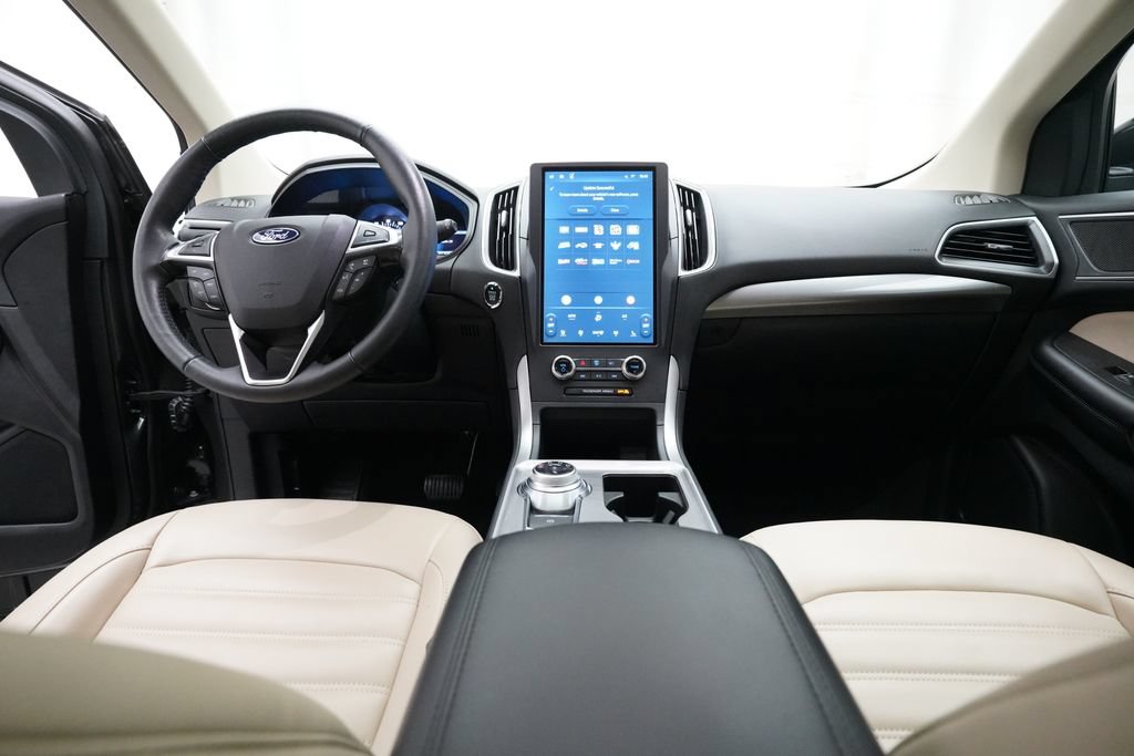Used 2024 Ford Edge SEL w/ Convenience Package AWD/4WD image 5