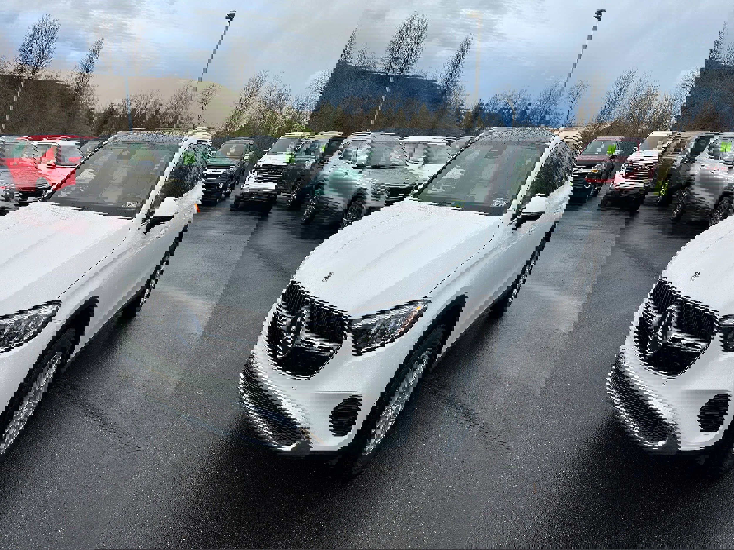 Used 2023 Mercedes-Benz GLC 300 4MATIC image 1