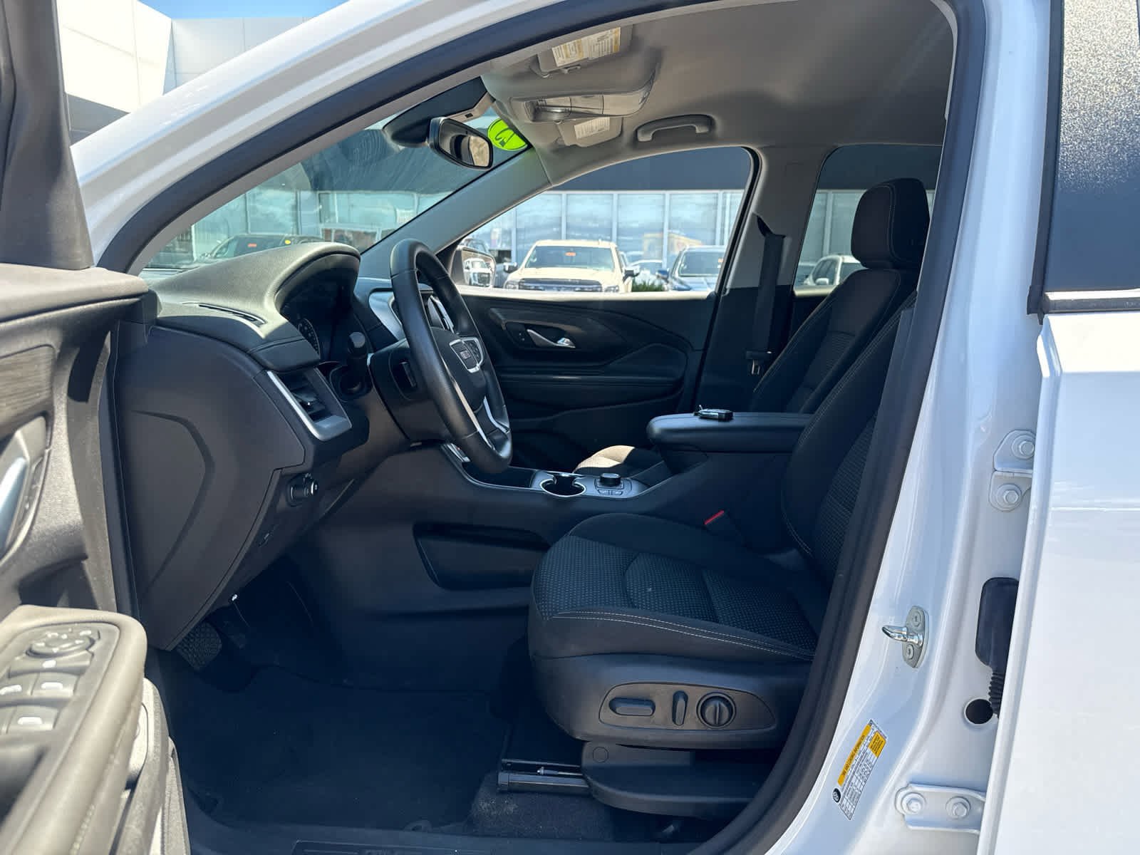 Used 2023 GMC Terrain SLE w/ Driver Convenience Package AWD/4WD image 14
