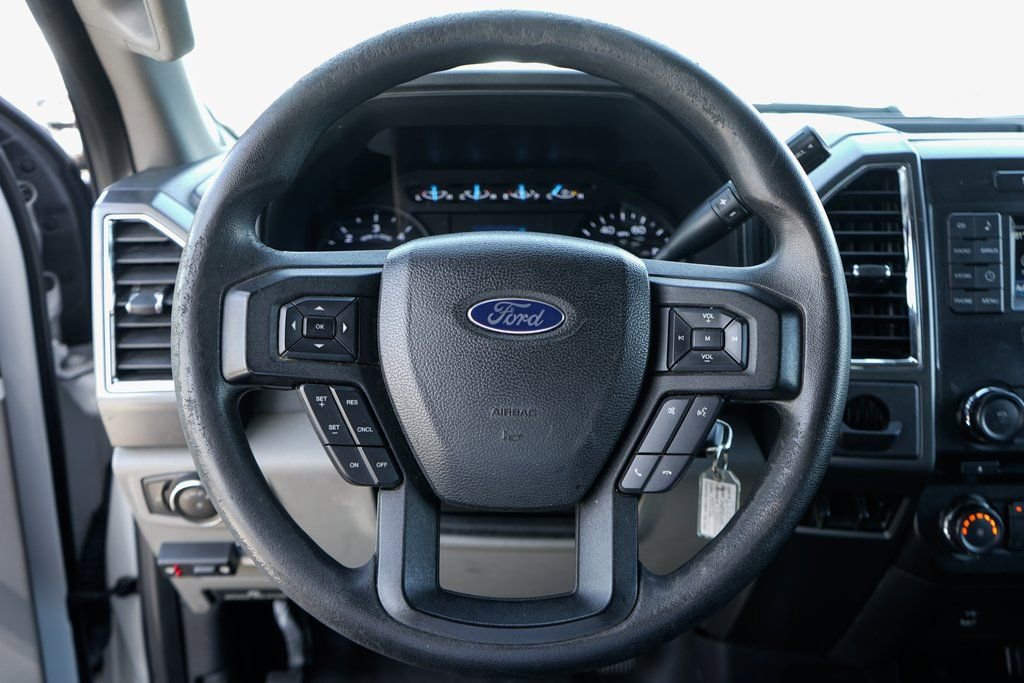 Used 2017 Ford F550 2WD Regular Cab Super Duty image 28
