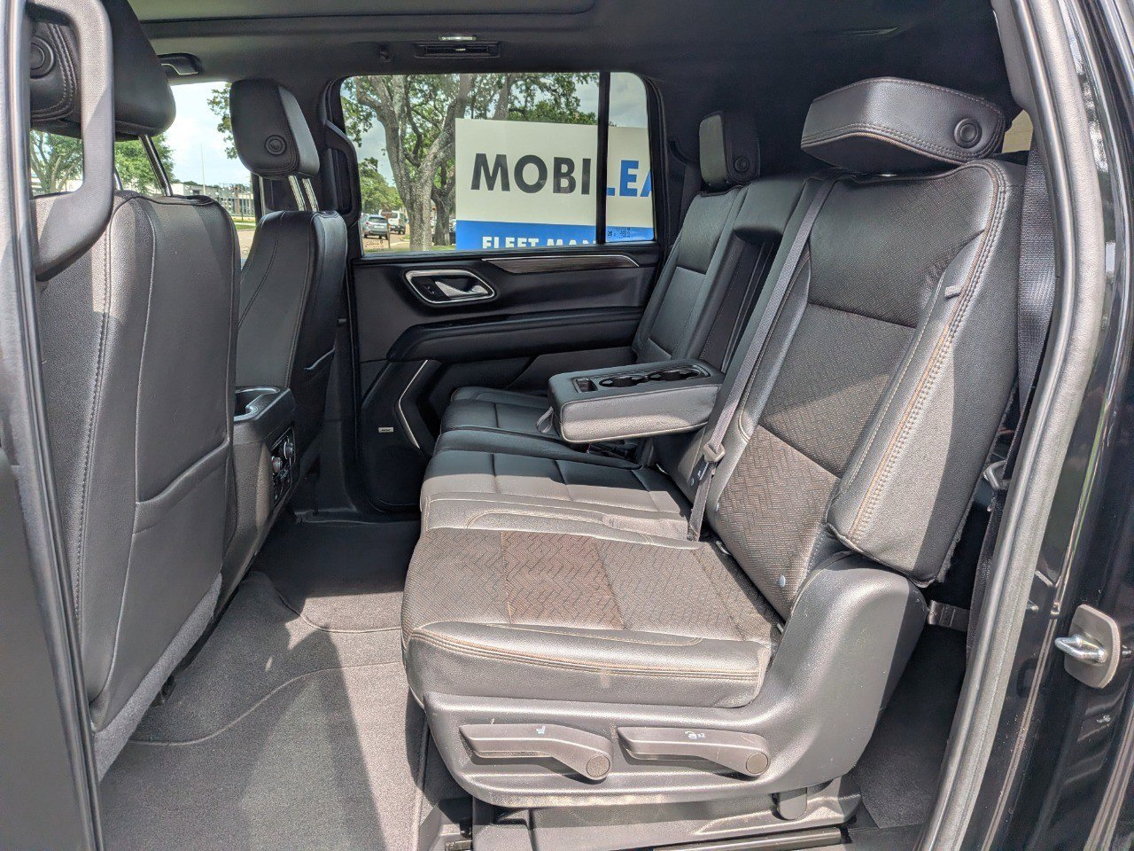 Used 2022 Chevrolet Suburban High Country AWD/4WD image 11