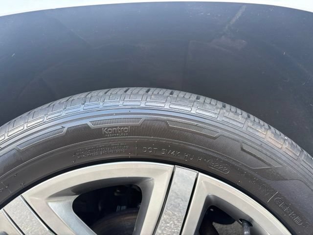 Used 2019 Cadillac Escalade Luxury AWD/4WD image 13