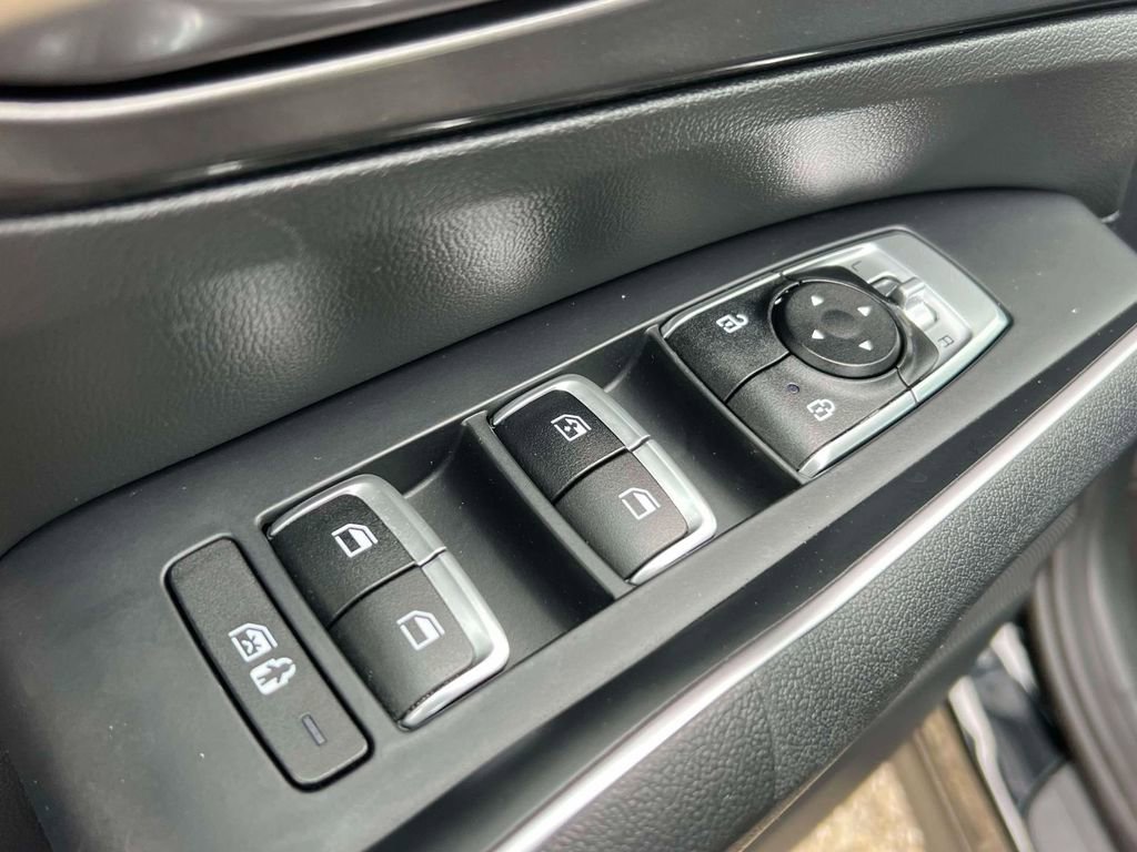 Used 2023 Kia Sorento LX image 16