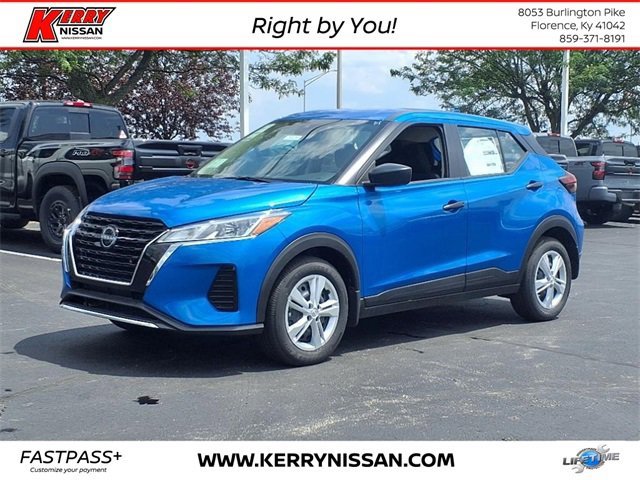 New 2025 Nissan Kicks Play S image 1