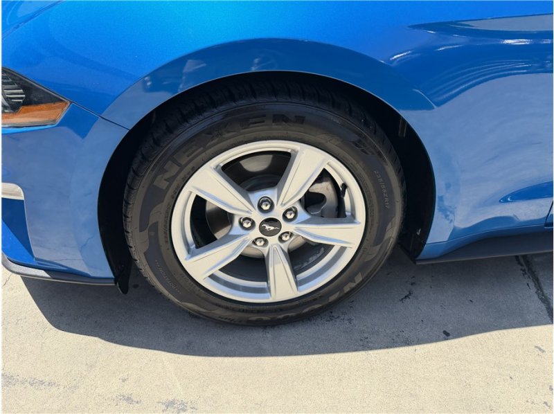 Used 2020 Ford Mustang Coupe RWD image 11