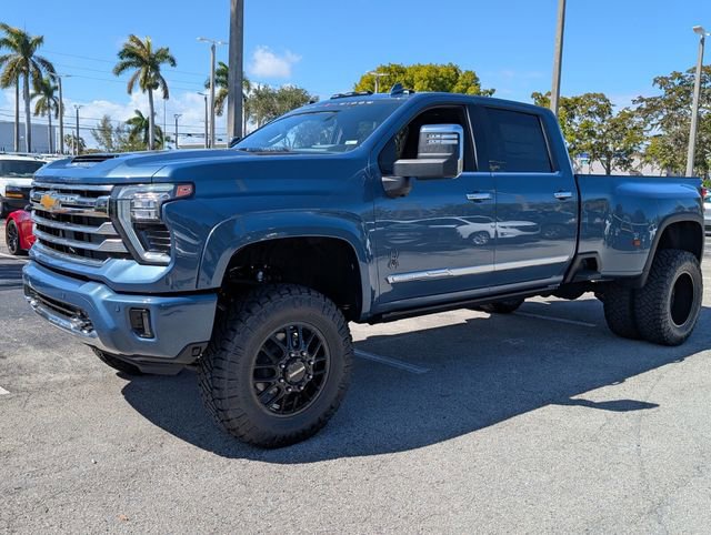 New 2026 Chevrolet Silverado 3500 High Country w/ High Country Premium Package image 3