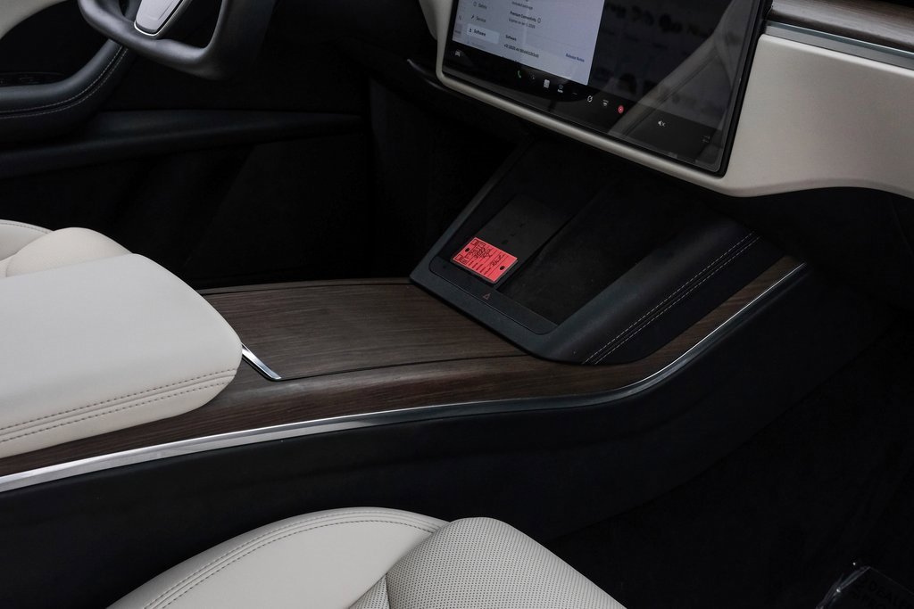 Used 2022 Tesla Model X image 29