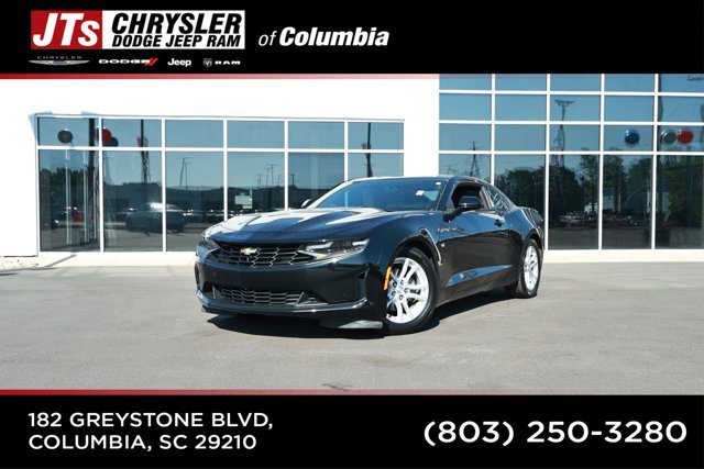 Used 2021 Chevrolet Camaro LS RWD image 1