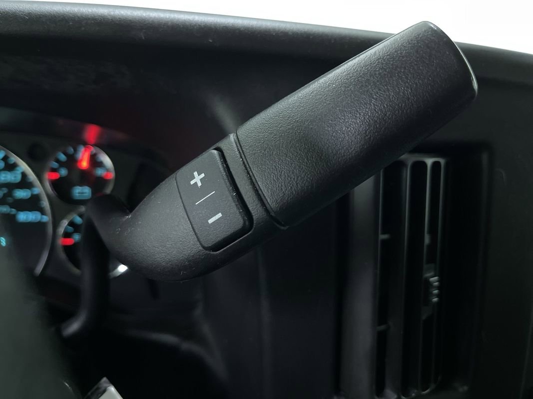 Used 2019 Chevrolet Express 2500 image 22