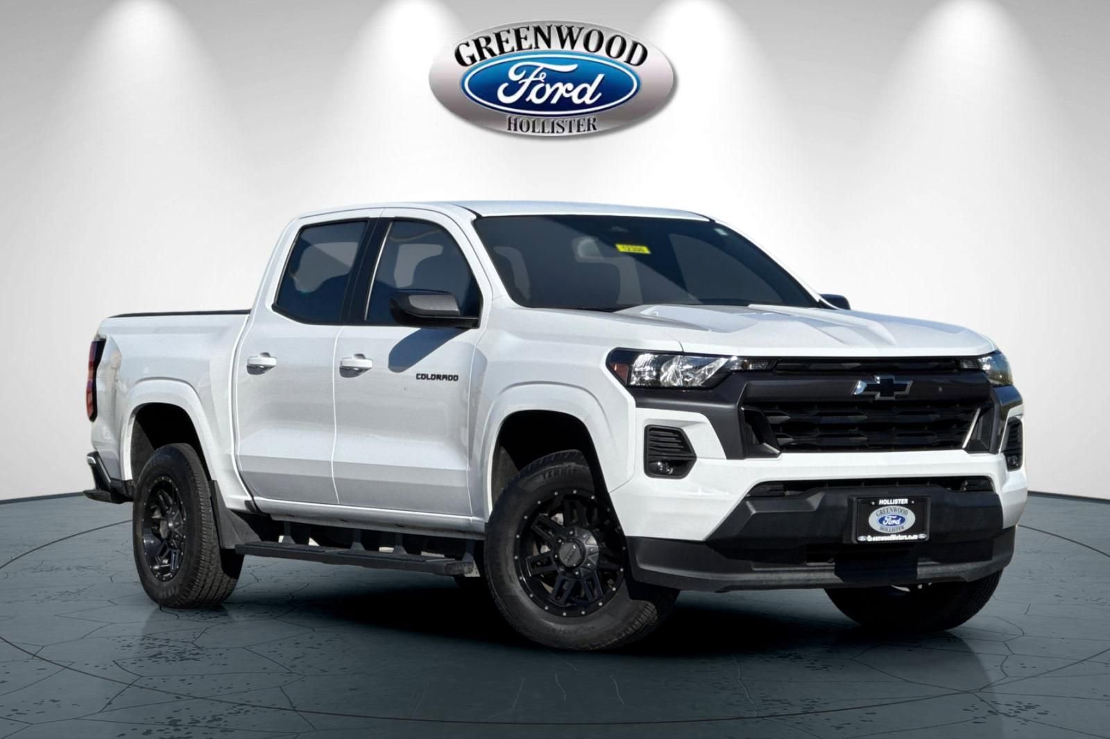 Used 2023 Chevrolet Colorado LT w/ LT Convenience Package image 1