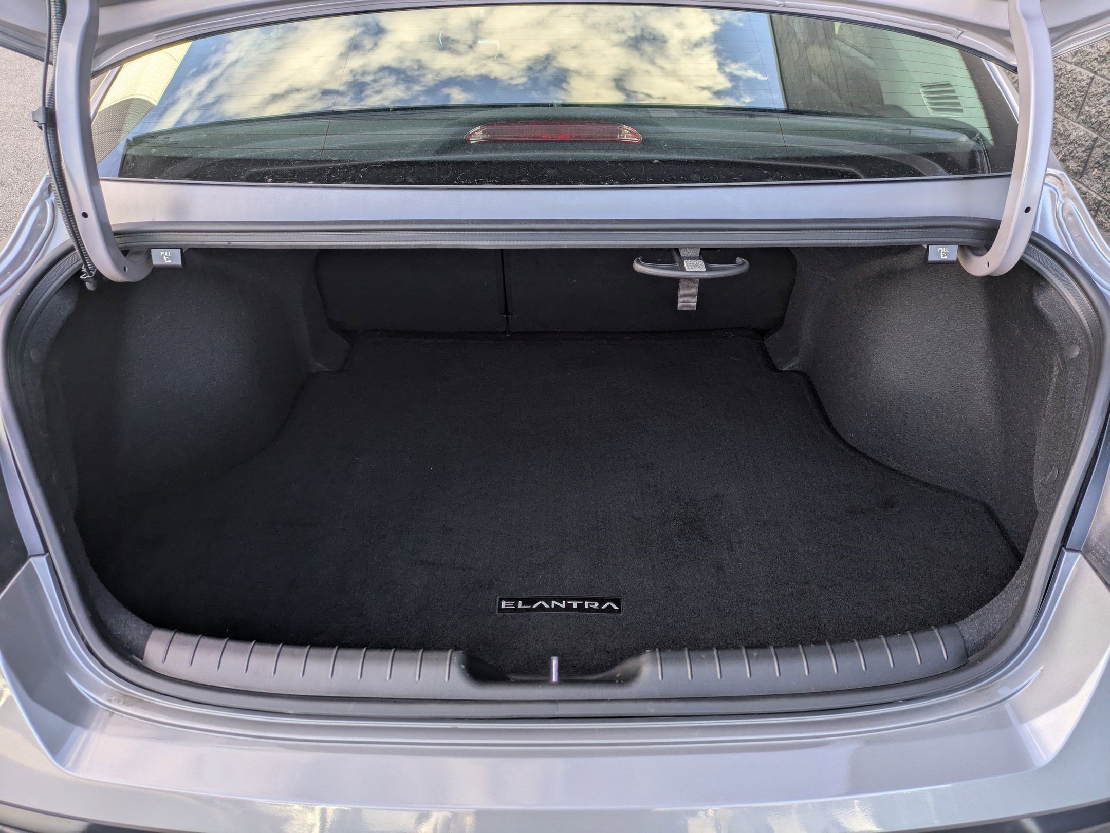 Used 2024 Hyundai Elantra SEL w/ Convenience Package image 25