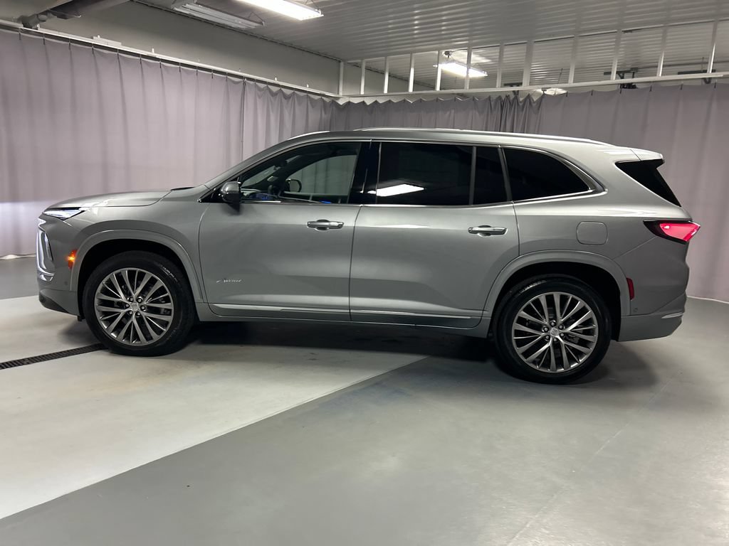 New 2026 Buick Enclave Avenir w/ Super Cruise Package AWD/4WD image 4