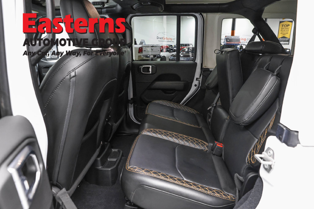 Used 2023 Jeep Wrangler Unlimited Sahara AWD/4WD image 25