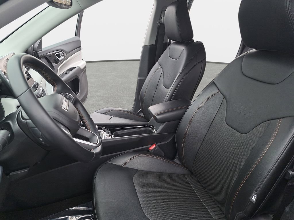 Certified 2022 Jeep Compass Limited AWD/4WD image 16