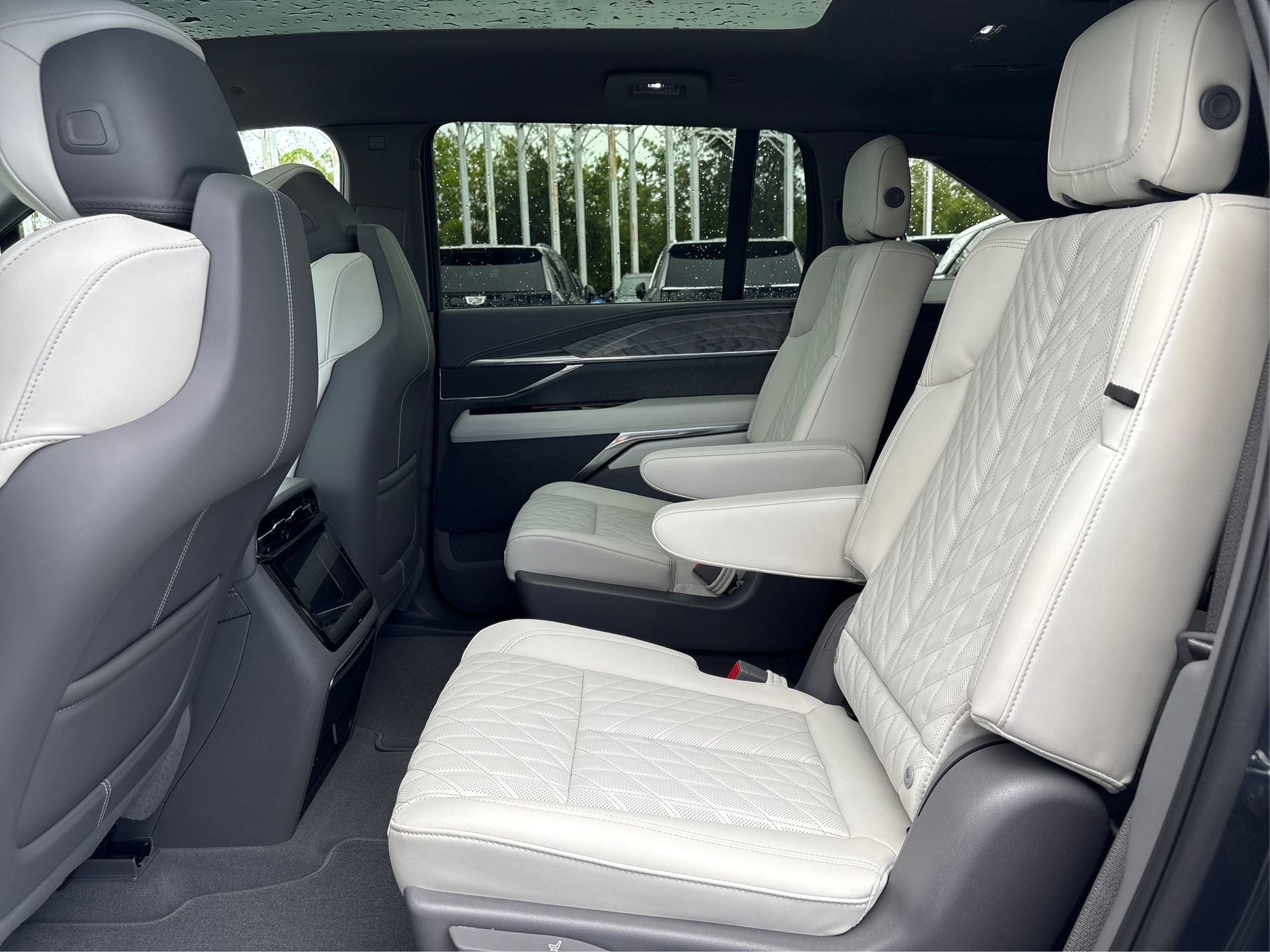 New 2026 Cadillac Escalade IQ Sport 1 AWD/4WD image 10