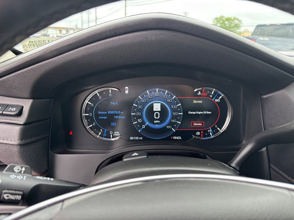 Used 2020 Cadillac Escalade Luxury RWD image 18