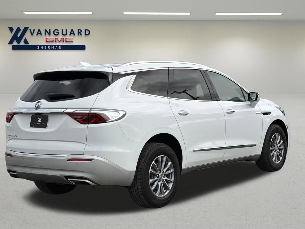 Used 2024 Buick Enclave Premium image 7