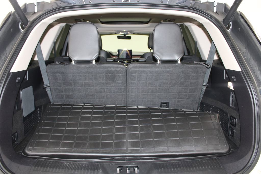 Used 2022 Lincoln Aviator Reserve w/ Equipment Group 201A AWD/4WD image 13