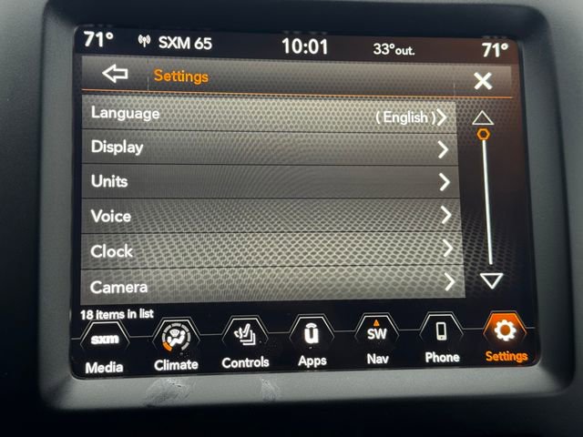 Used 2023 Jeep Cherokee Altitude Lux image 35