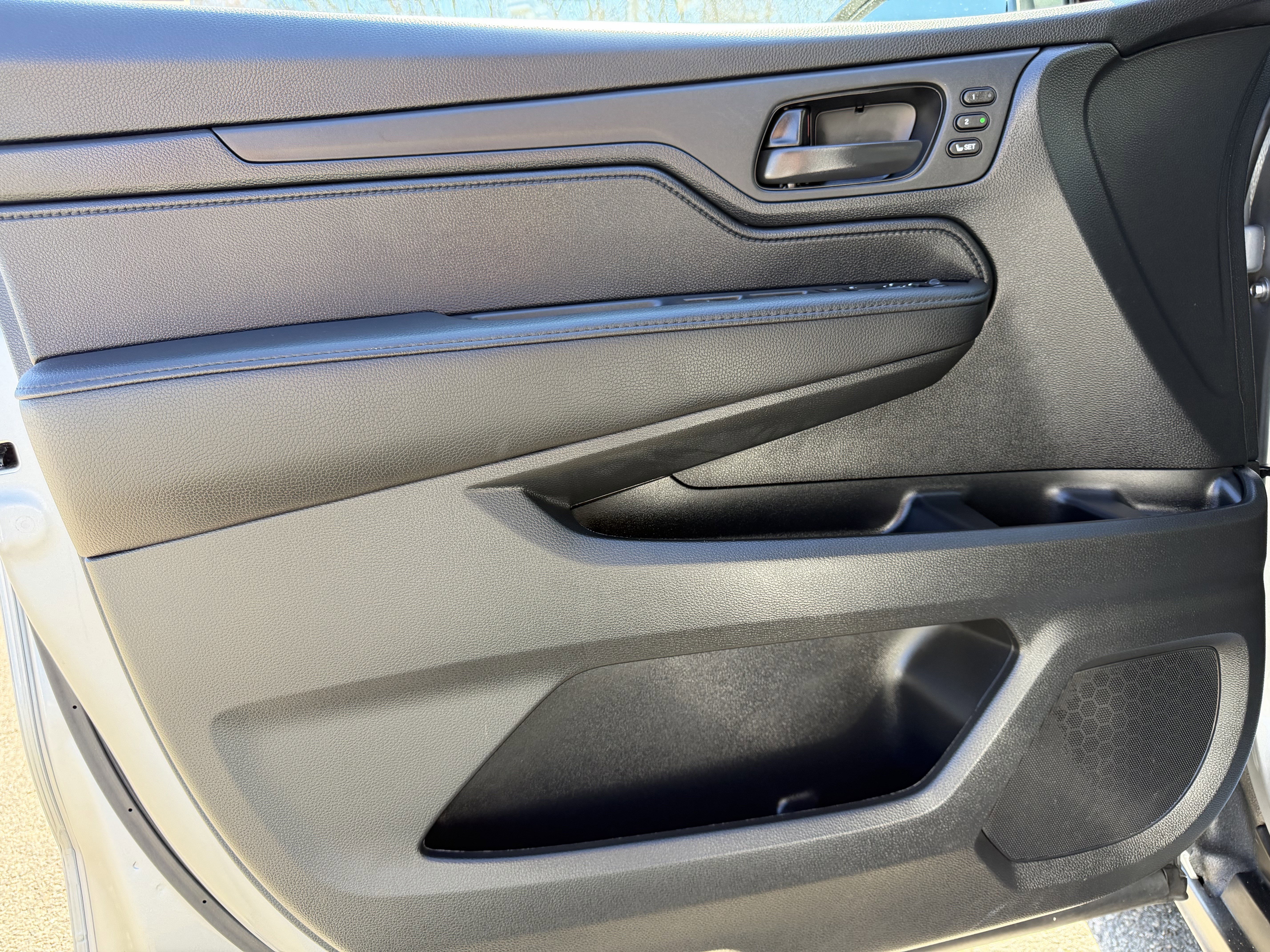 Certified 2025 Honda Odyssey EX-L image 12