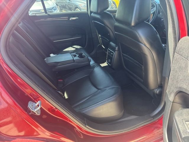 Used 2013 Chrysler 300 image 23
