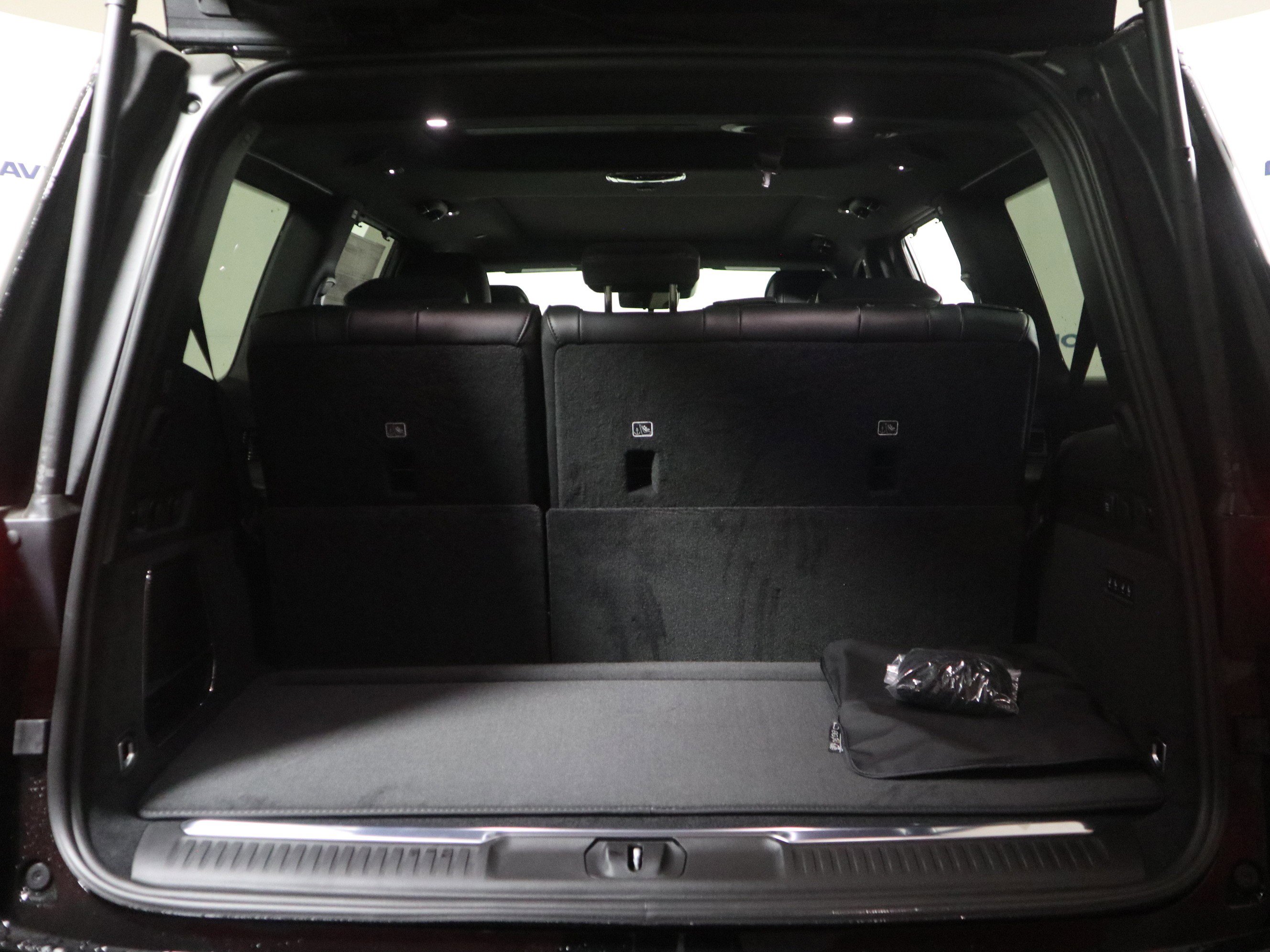 New 2026 Jeep Grand Wagoneer Summit image 9