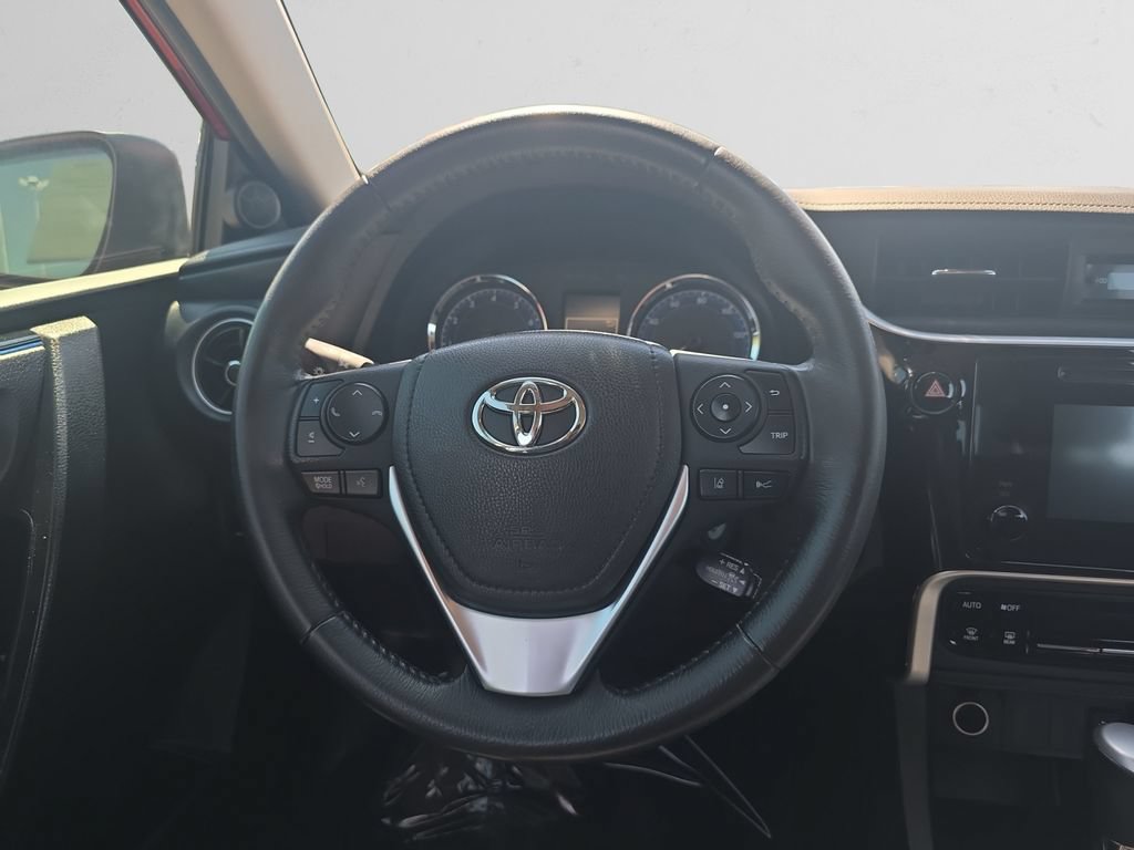Used 2018 Toyota Corolla SE FWD image 13