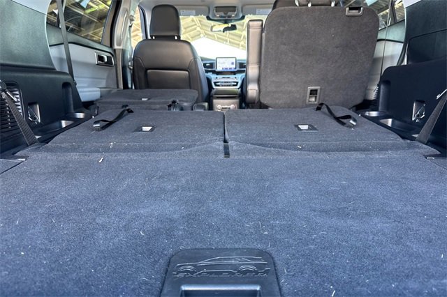 Used 2022 Ford Explorer XLT w/ Equipment Group 202A image 17
