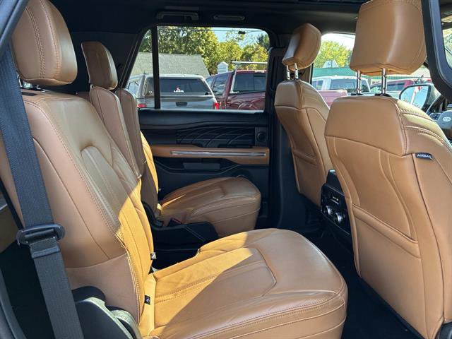 Certified 2022 Ford Expedition Platinum image 10