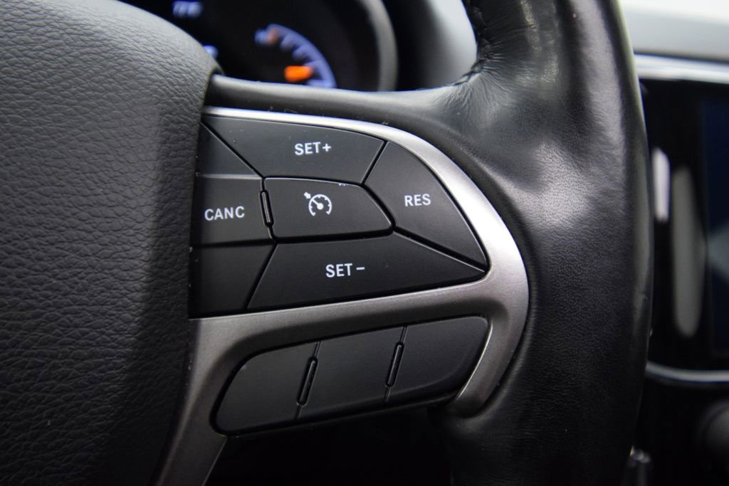 Used 2021 Jeep Grand Cherokee Limited AWD/4WD image 39