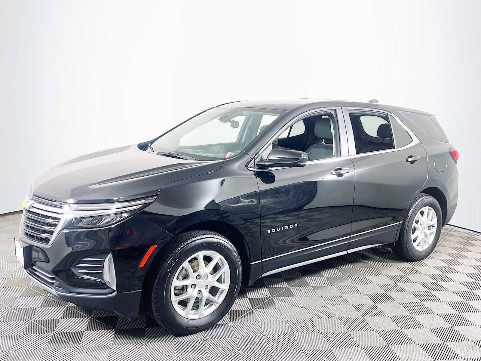 Used 2022 Chevrolet Equinox LT