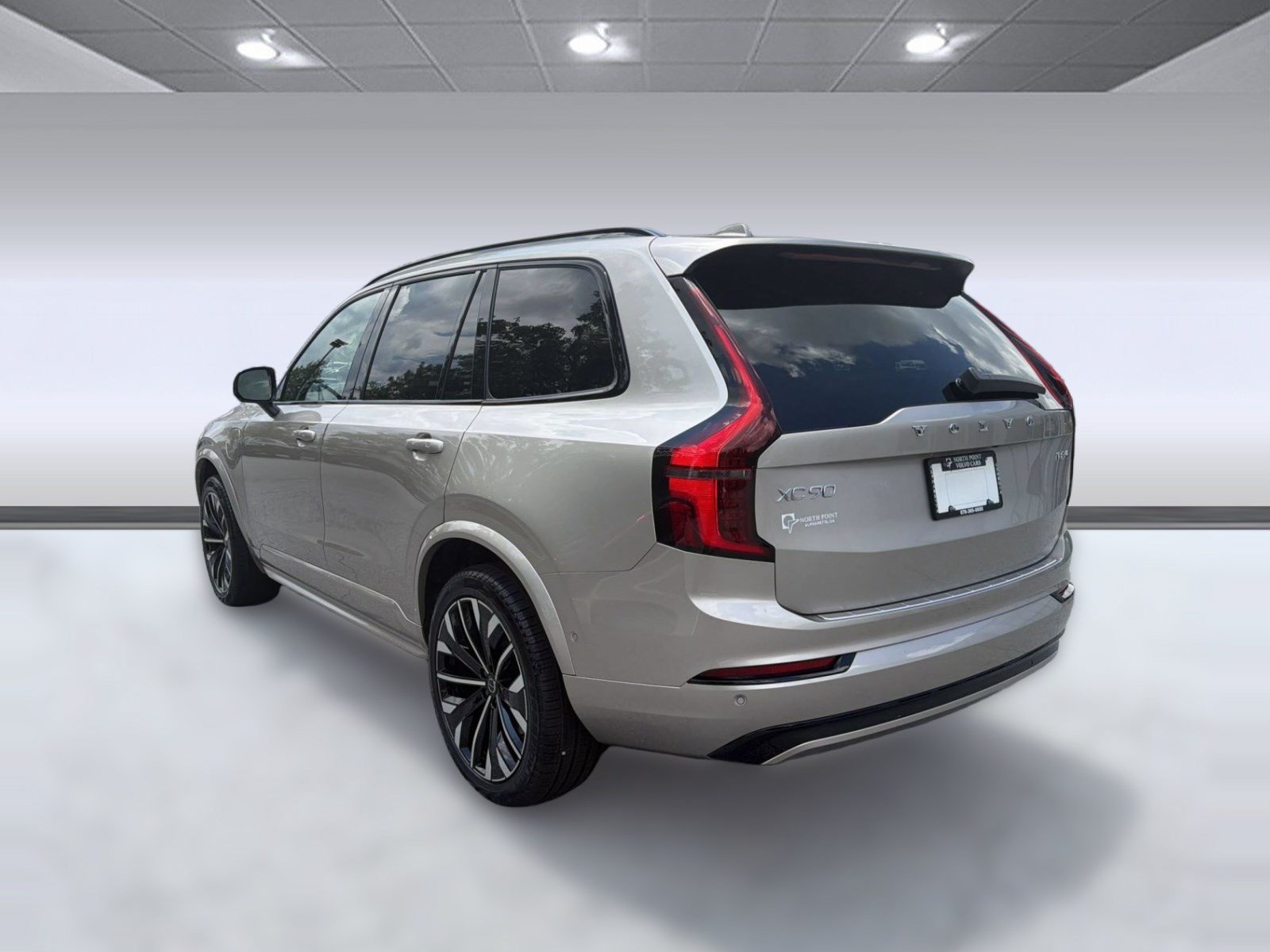 New 2026 Volvo XC90 T8 Ultra w/ Protection Package AWD/4WD image 3