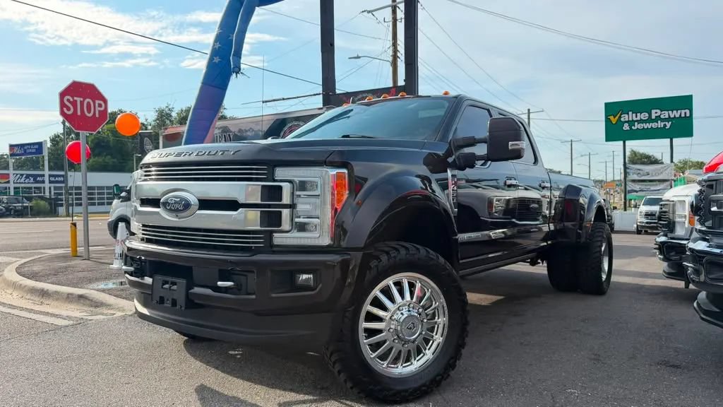 Used 2019 Ford F450 Limited w/ FX4 Off-Road Package AWD/4WD image 2