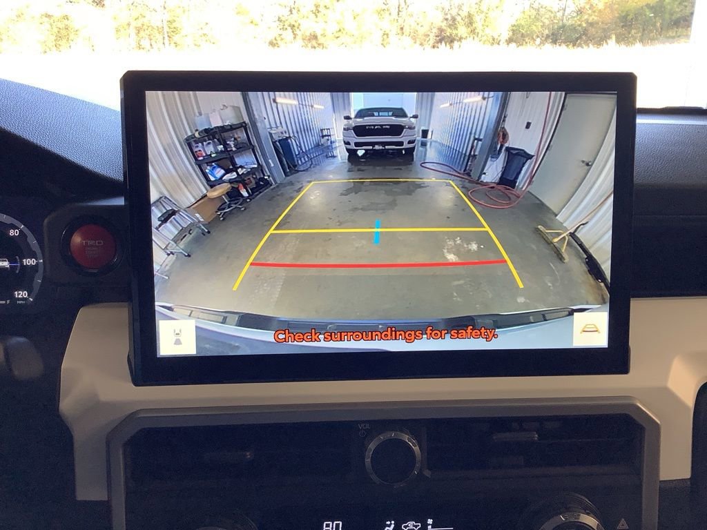 Used 2024 Toyota Tacoma TRD Off-Road image 19