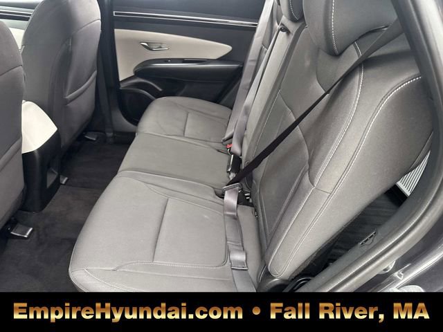 Used 2023 Hyundai Tucson SE image 16