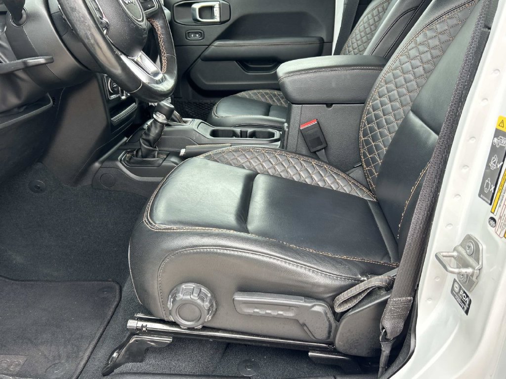Used 2022 Jeep Gladiator Overland AWD/4WD image 12