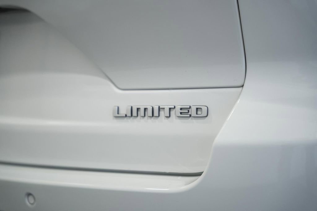 New 2026 Jeep Grand Cherokee Limited AWD/4WD image 8