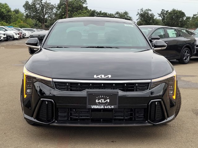 New 2026 Kia K4 EX w/ GT-Line Premium Package FWD image 2