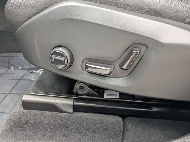 Certified 2023 Volvo XC60 B5 Plus w/ Protection Package Premier AWD/4WD image 15