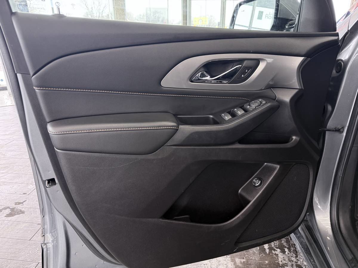 Used 2019 Chevrolet Traverse LT AWD/4WD image 24