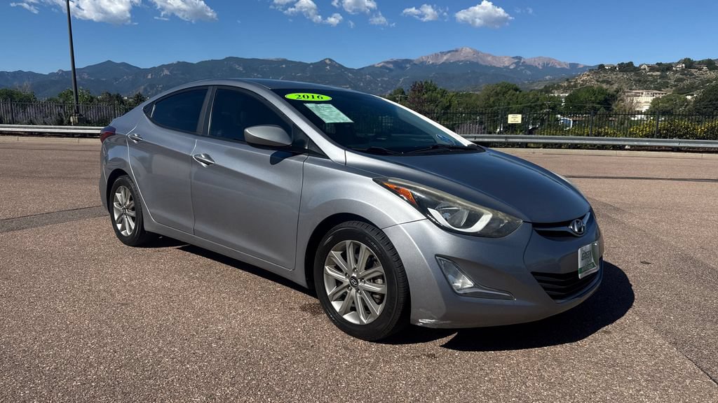 Used 2016 Hyundai Elantra SE w/ Option Group 02 FWD image 18