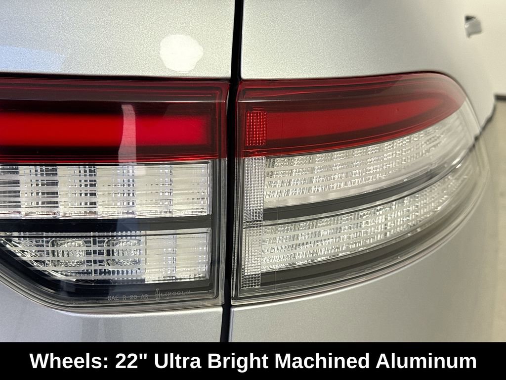 Used 2020 Lincoln Aviator Black Label w/ Dynamic Handling Package AWD/4WD image 35