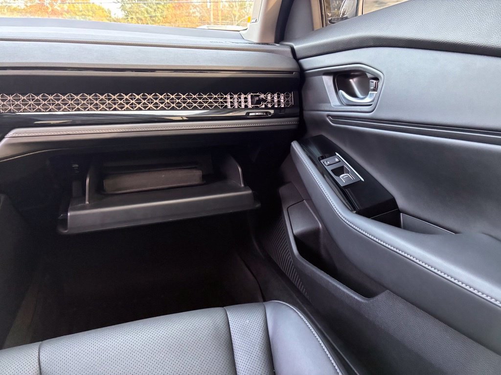 Used 2025 Honda Accord Touring image 38