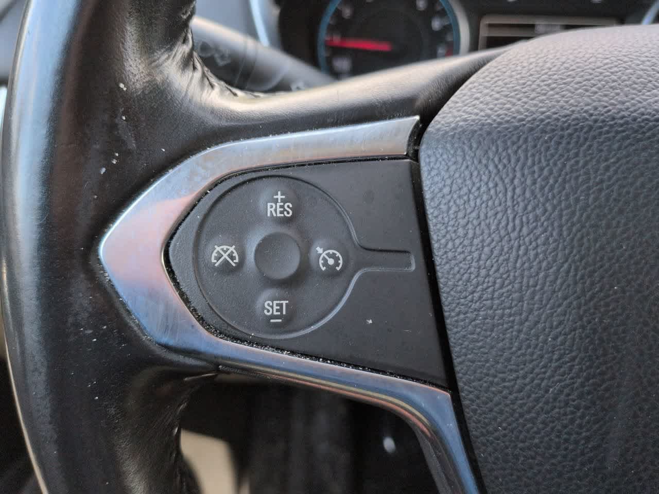 Used 2019 Chevrolet Traverse LT FWD image 24