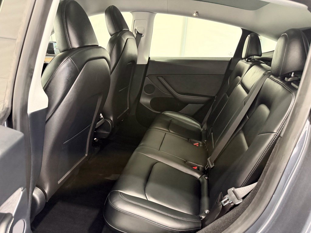 Used 2023 Tesla Model Y Long Range AWD/4WD image 18