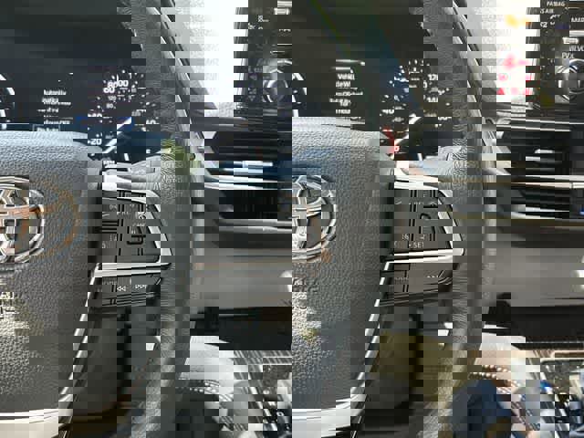 Used 2024 Toyota Sienna XLE w/ XLE Plus Package AWD/4WD image 10