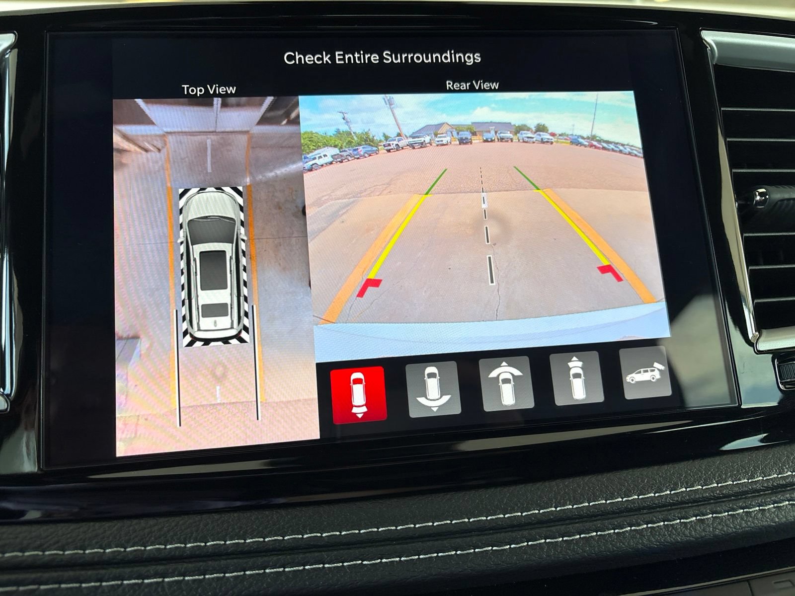 New 2027 Chrysler Pacifica Limited FWD image 51