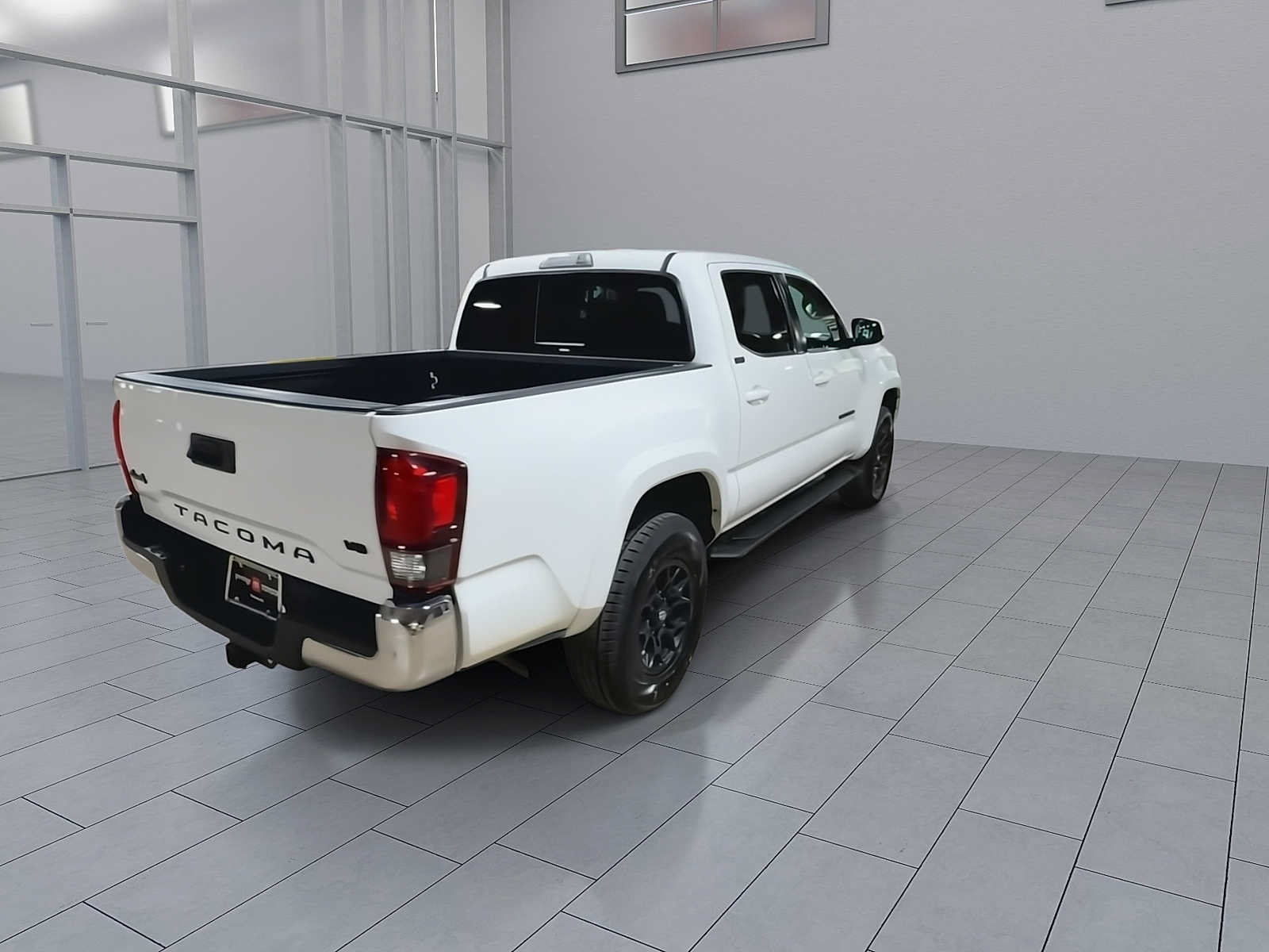 Used 2021 Toyota Tacoma SR5 AWD/4WD image 8