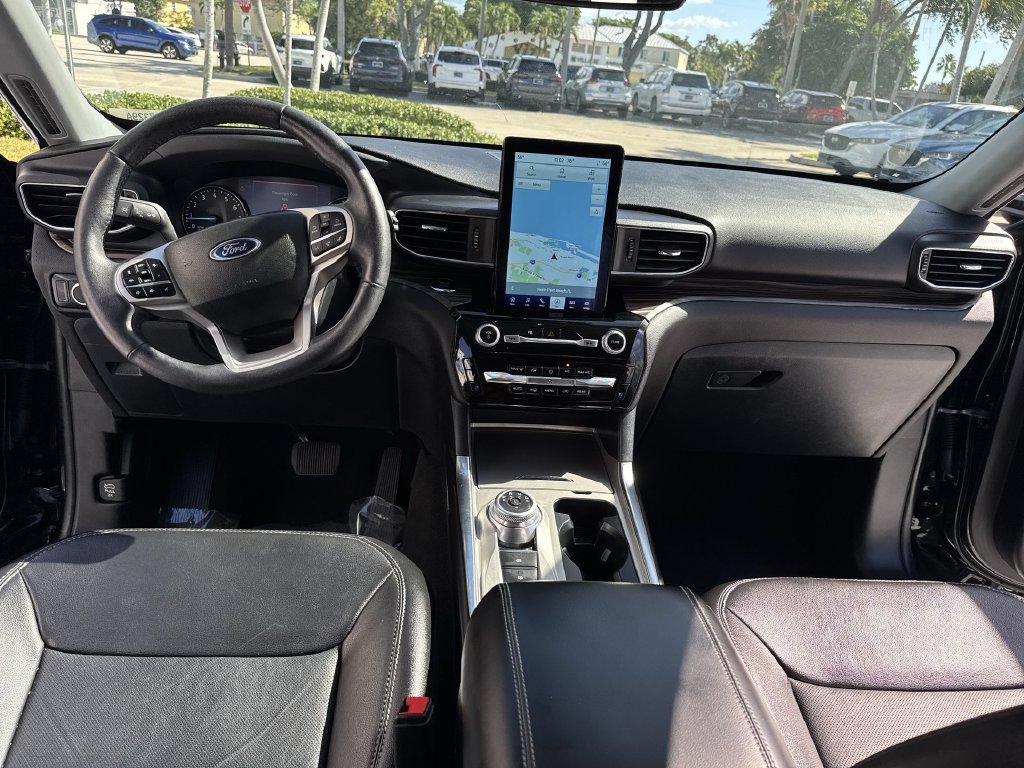 Used 2023 Ford Explorer Limited w/ Limited Technology Package RWD image 36